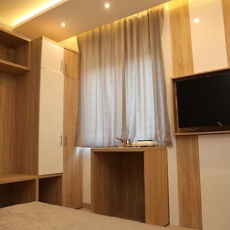 Gold Crown Apartments Ягодина Екстер'єр фото
