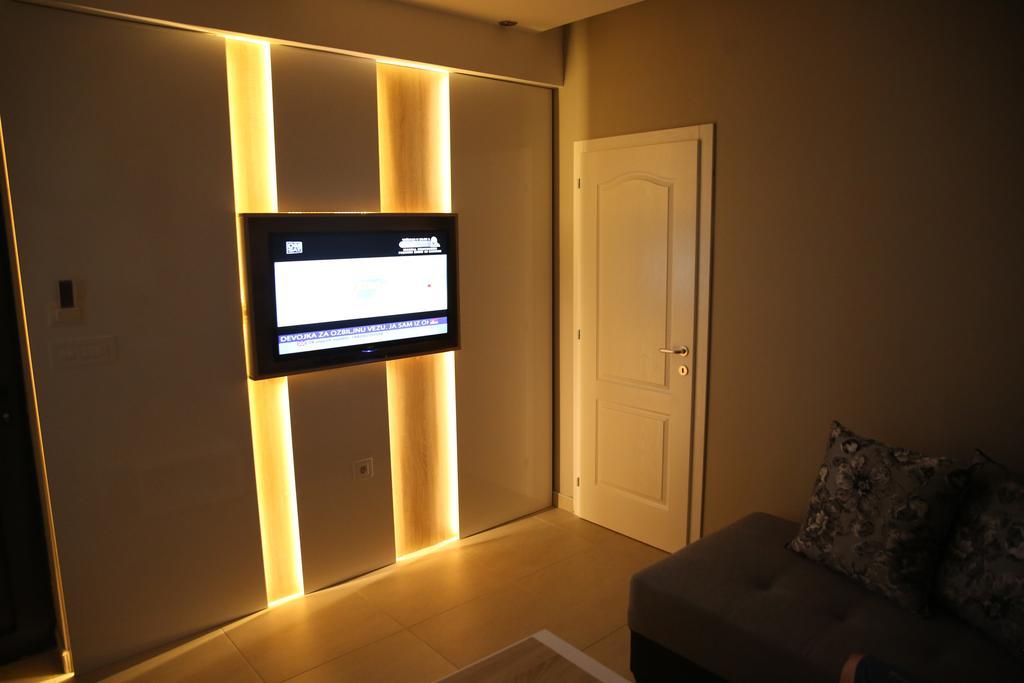 Gold Crown Apartments Ягодина Екстер'єр фото