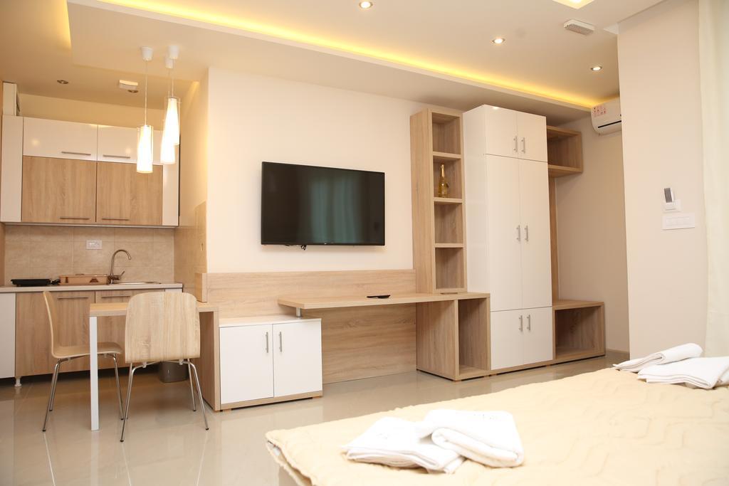 Gold Crown Apartments Ягодина Екстер'єр фото