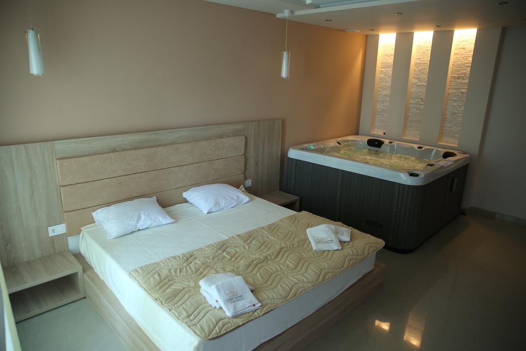 Gold Crown Apartments Ягодина Екстер'єр фото