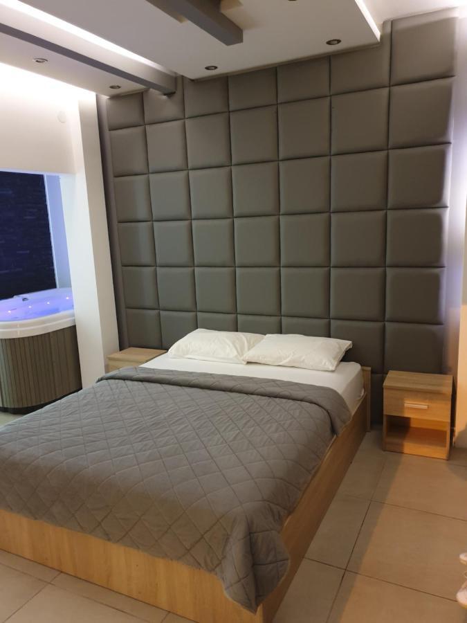 Gold Crown Apartments Ягодина Екстер'єр фото